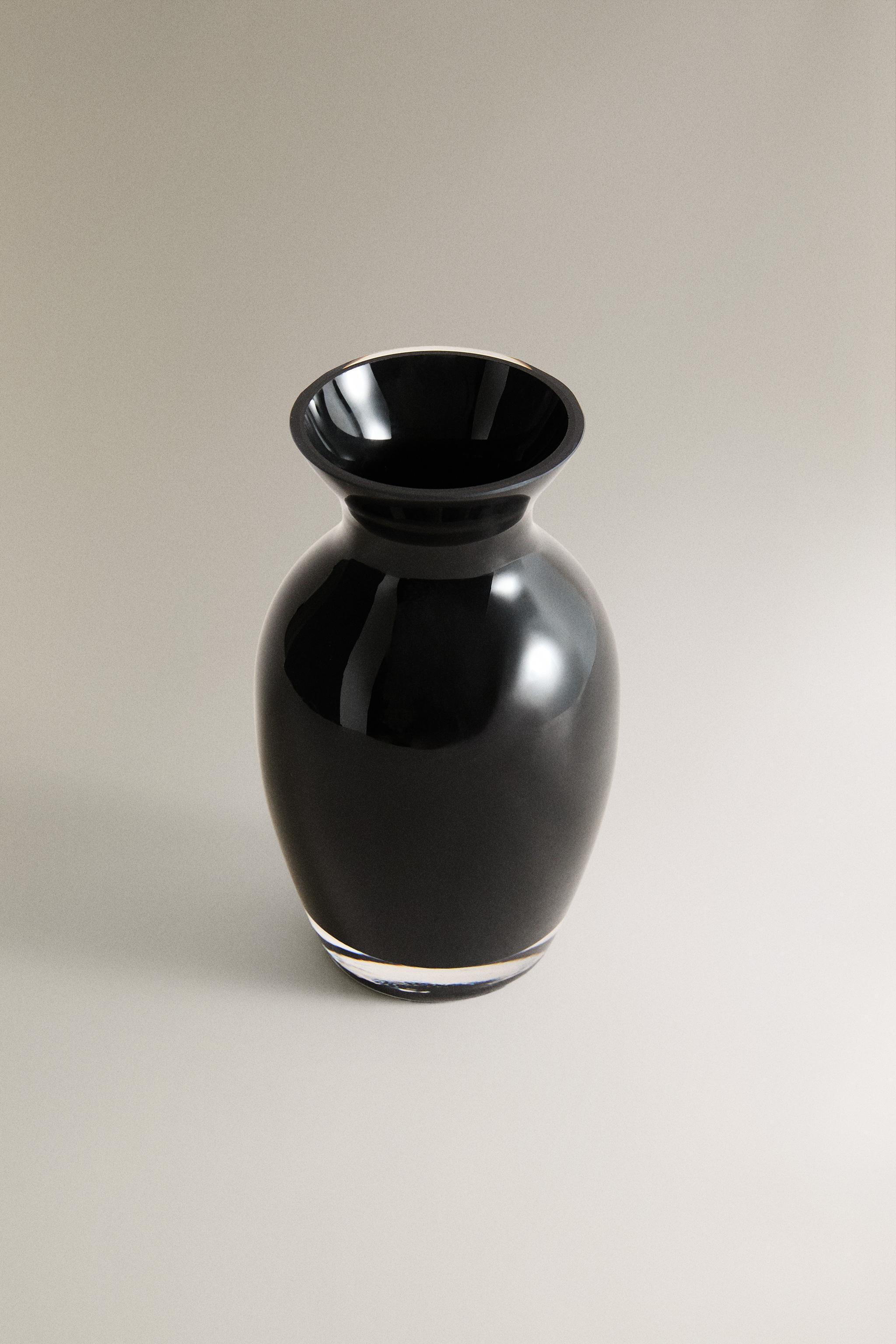SMALL BLACK GLASS VASE